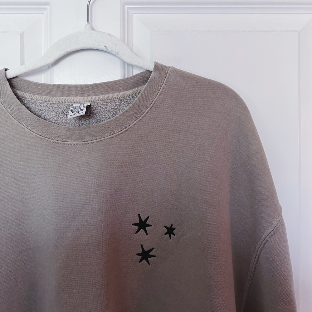 Tan Sweatshirt with Harry Potter Star Design